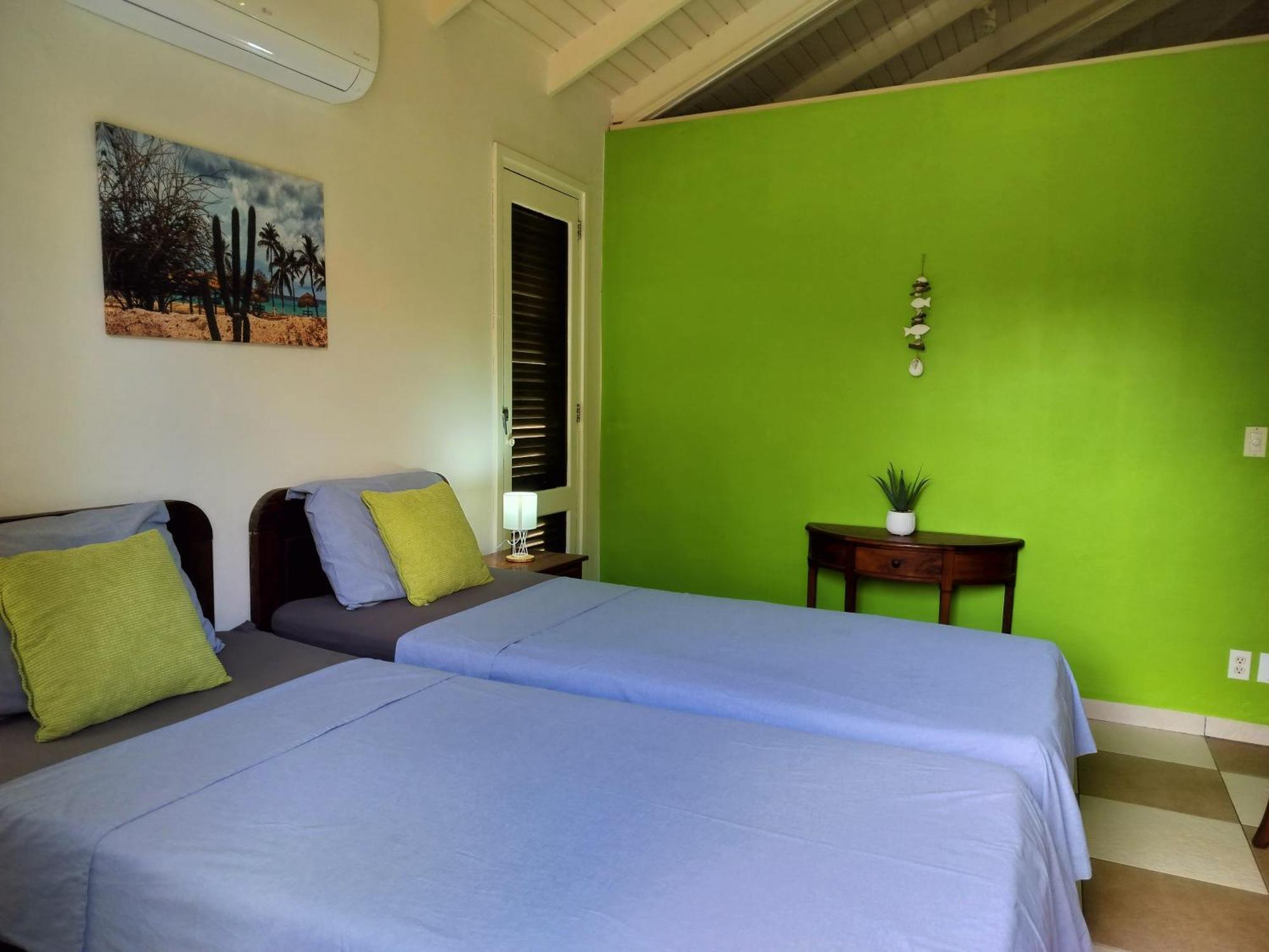 Blue Bay Beach Villa At Pool And Golfcourse Exteriör bild