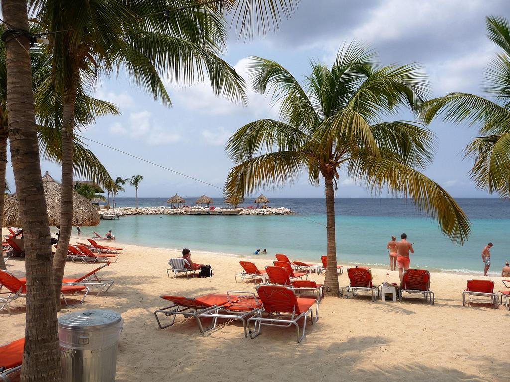 Blue Bay Beach Villa At Pool And Golfcourse Exteriör bild