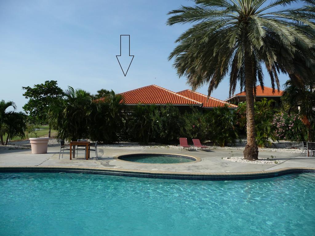 Blue Bay Beach Villa At Pool And Golfcourse Exteriör bild