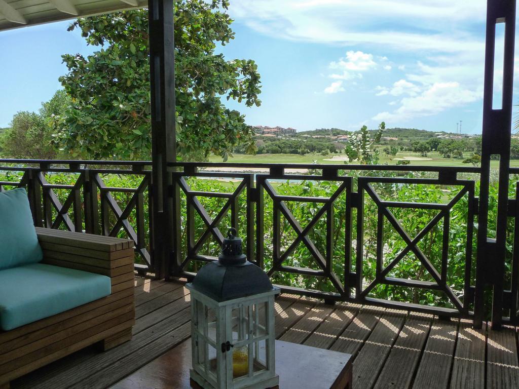 Blue Bay Beach Villa At Pool And Golfcourse Exteriör bild