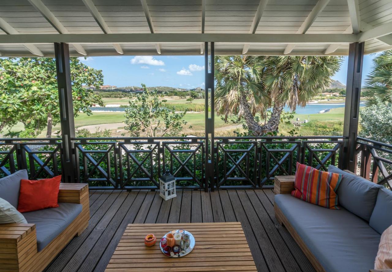 Blue Bay Beach Villa At Pool And Golfcourse Exteriör bild
