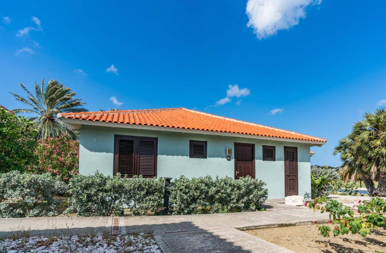 Blue Bay Beach Villa At Pool And Golfcourse Exteriör bild